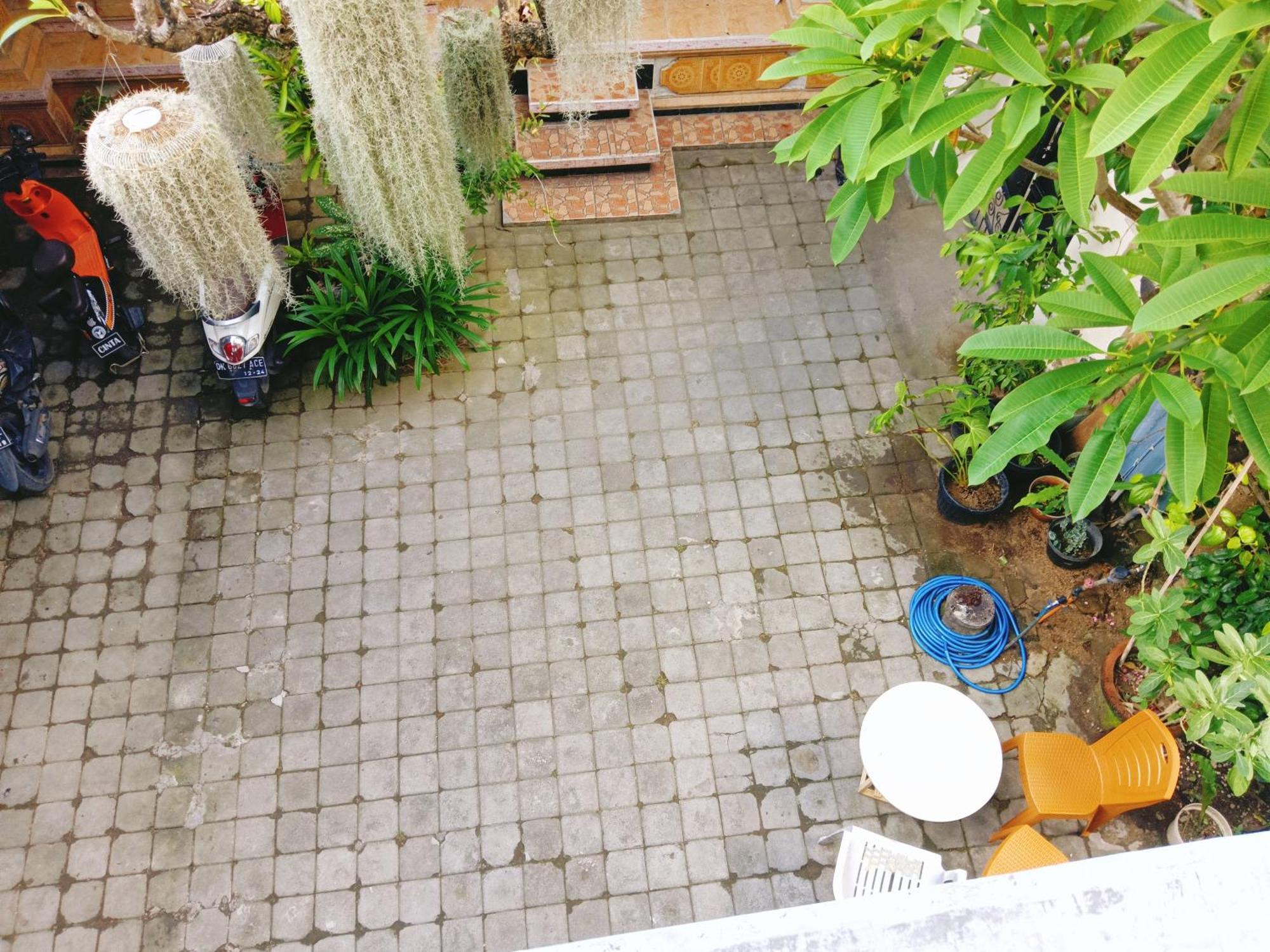 Mama Mega Homestay Pesanggaran Екстериор снимка