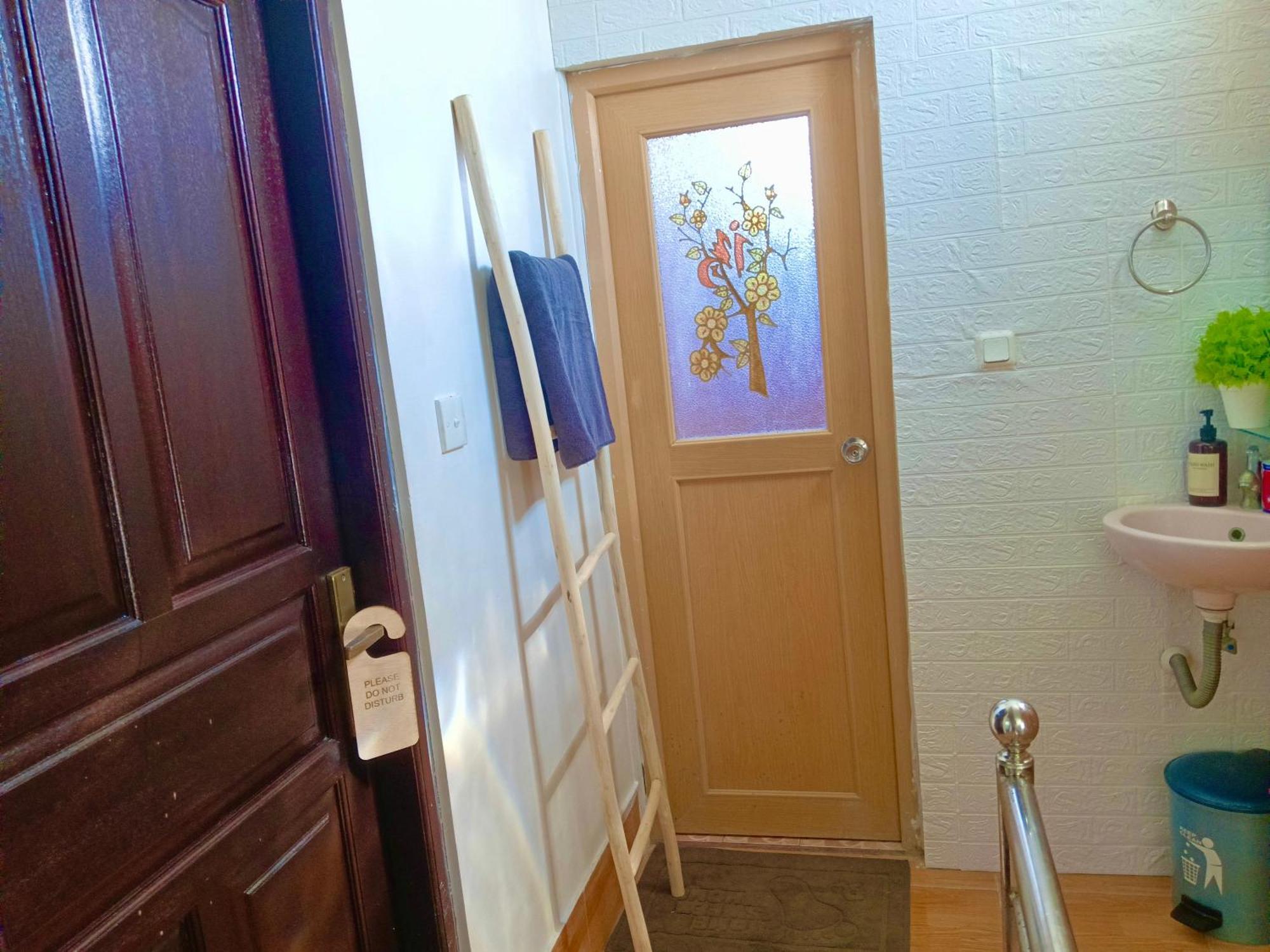 Mama Mega Homestay Pesanggaran Екстериор снимка