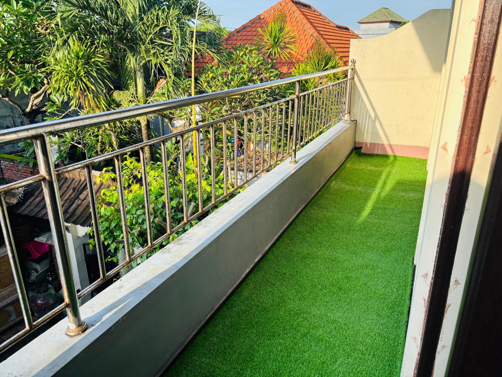 Mama Mega Homestay Pesanggaran Екстериор снимка