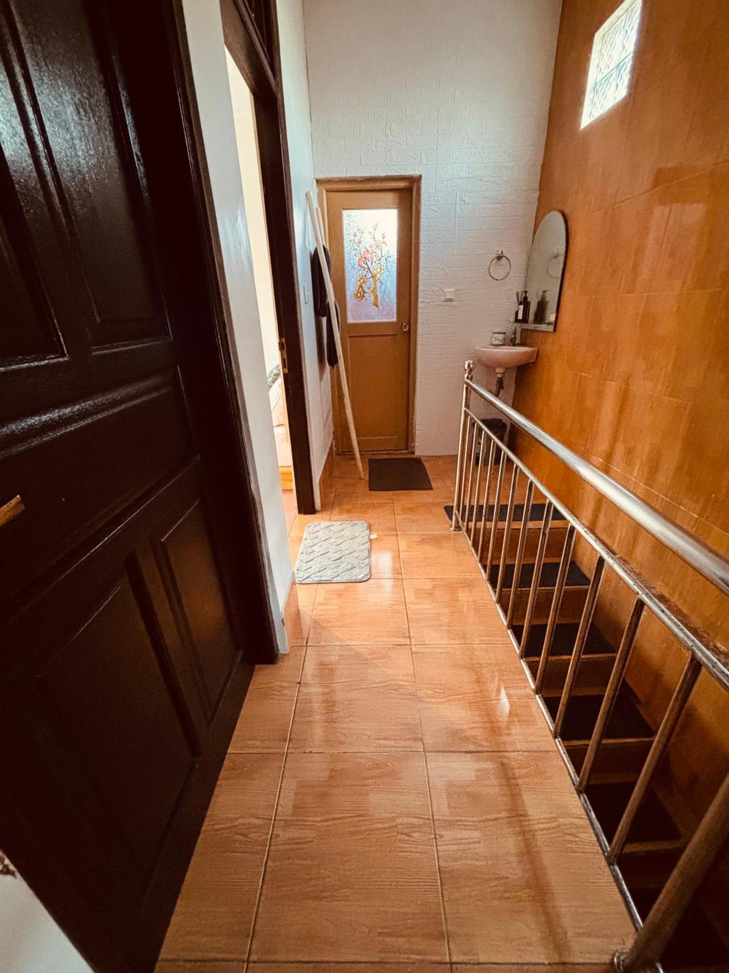 Mama Mega Homestay Pesanggaran Екстериор снимка
