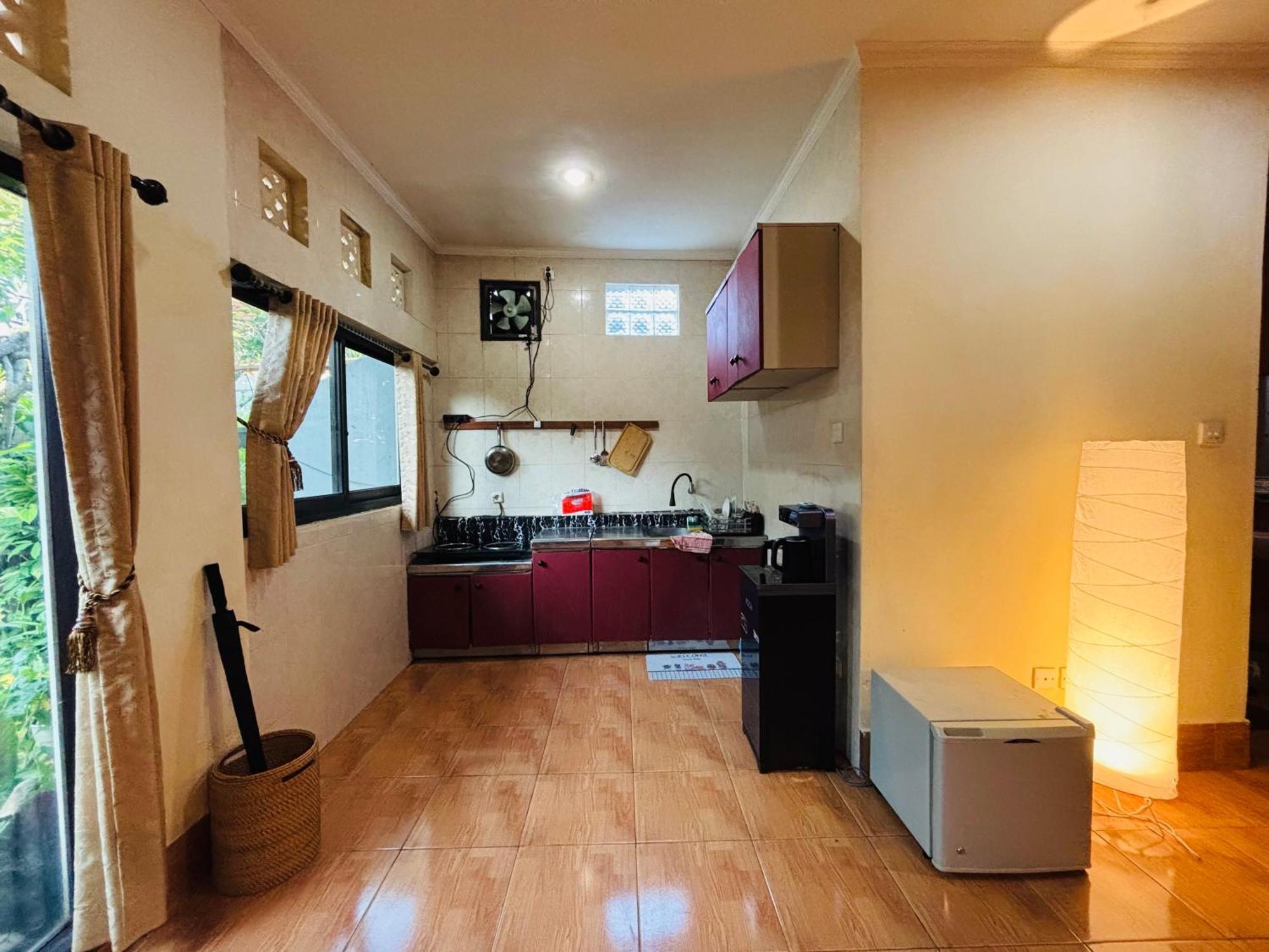 Mama Mega Homestay Pesanggaran Екстериор снимка